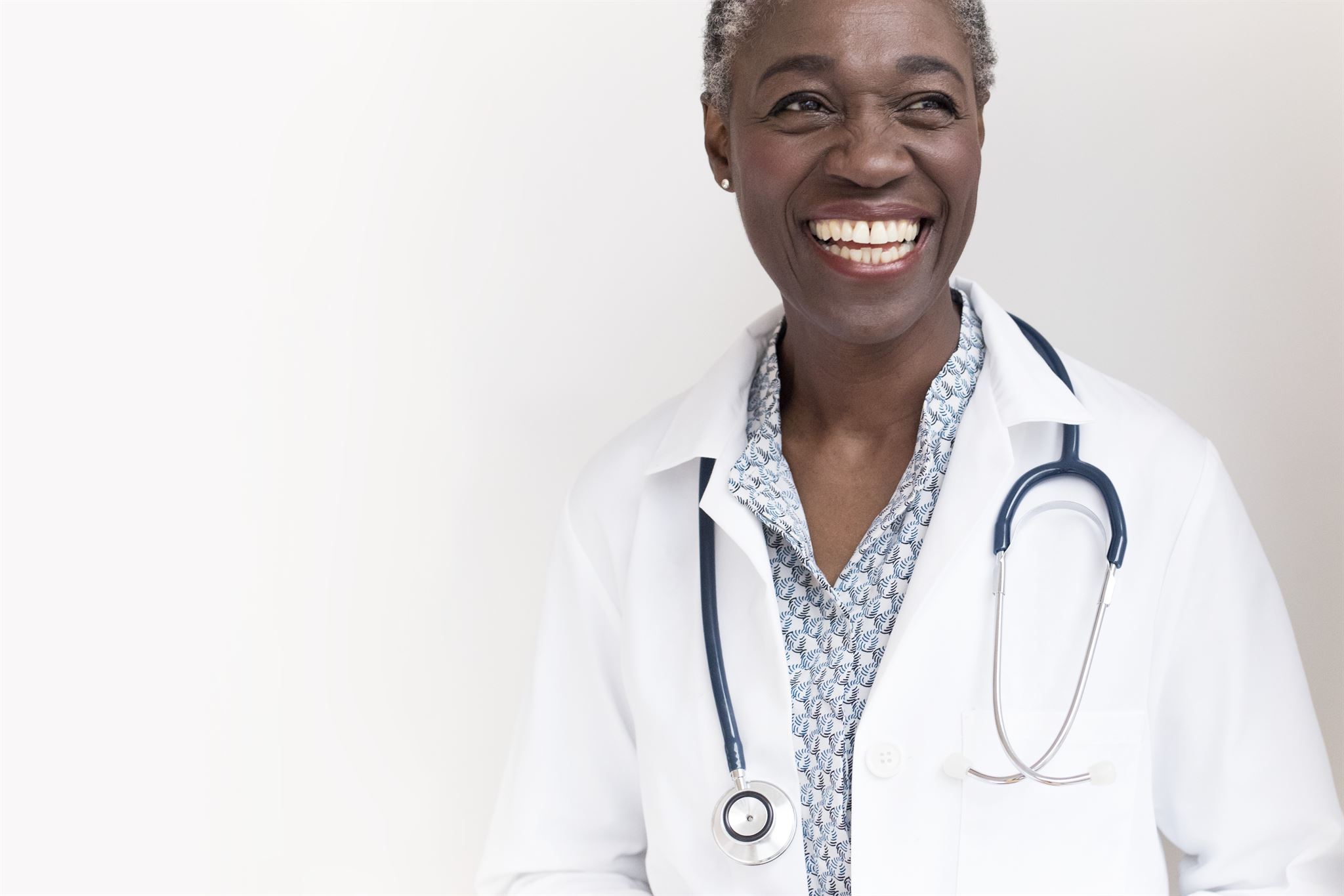 Person-wearing-a-stethoscope-around-the-neck